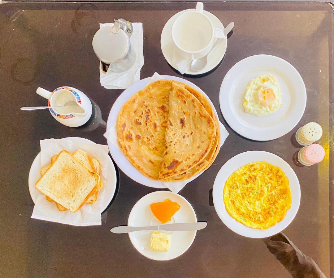 Hotel Royal One Multan Dış mekan fotoğraf