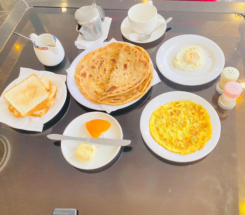 Hotel Royal One Multan Dış mekan fotoğraf